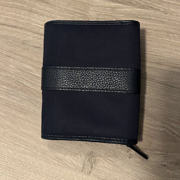 Talbots Wallet - Picture 4 of 4